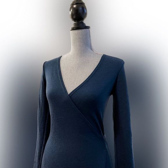 🐑By Basics🐑 Merino Wool Wrap Dress - Picture 2 of 14